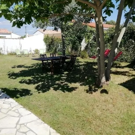 펜션 House Mais 4 Pieces 7 Couchages En L'ile 1 *